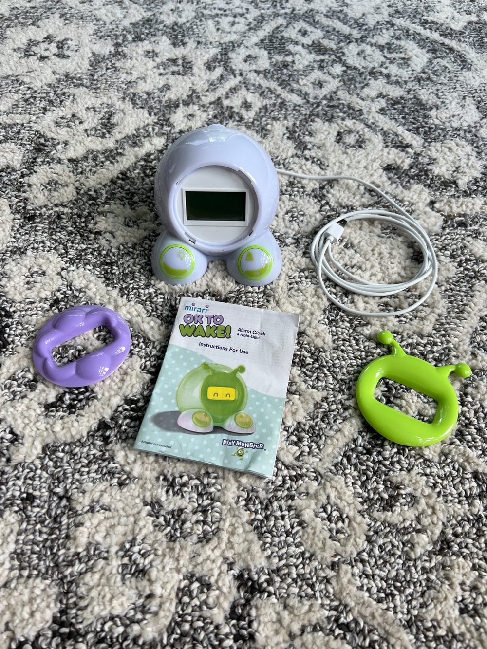 OK to Wake! Green and White Kids Alarm Clock